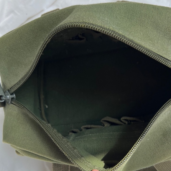 Aritzia Duffle Tote Bag Small Army Green Cotton Canvas Front & Back Pockets - Picture 7 of 8